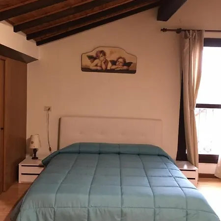 Casa Mario Lupo - And 公寓 *