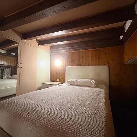 Casa Mario Lupo - And Apartment Bergamo