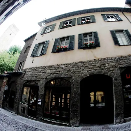 Casa Mario Lupo - And Apartment Bergamo