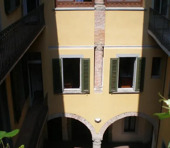 Casa Mario Lupo - And *