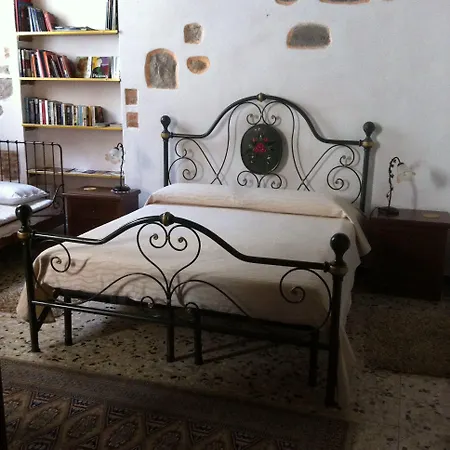 Casa Mario Lupo - And